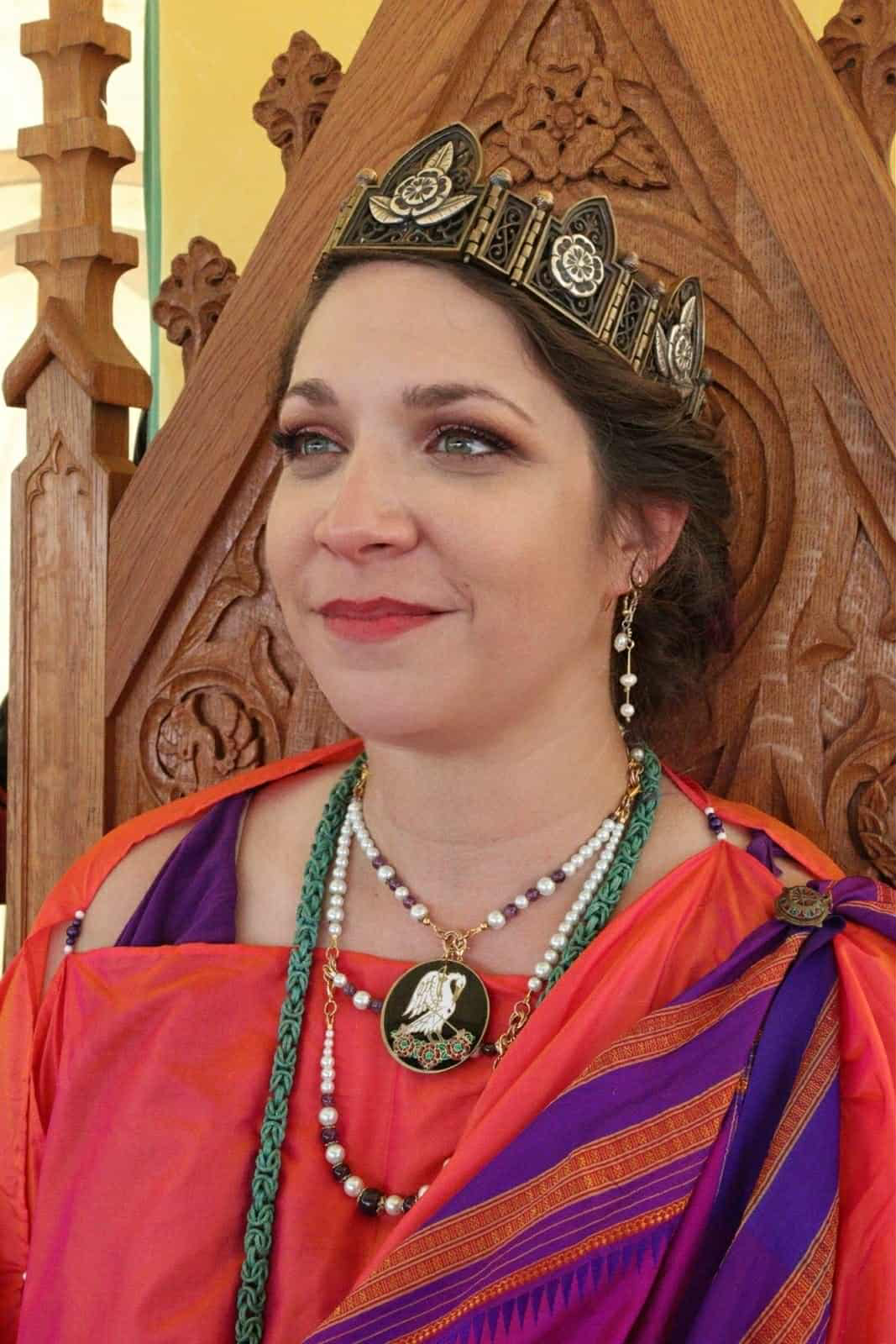 Annora Raines
